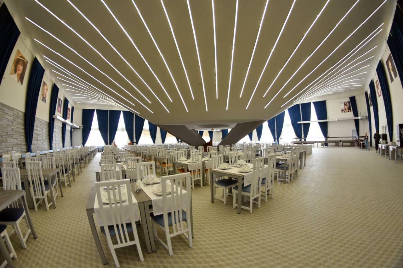 Hotel Victoria Mamaja Zewnętrze zdjęcie